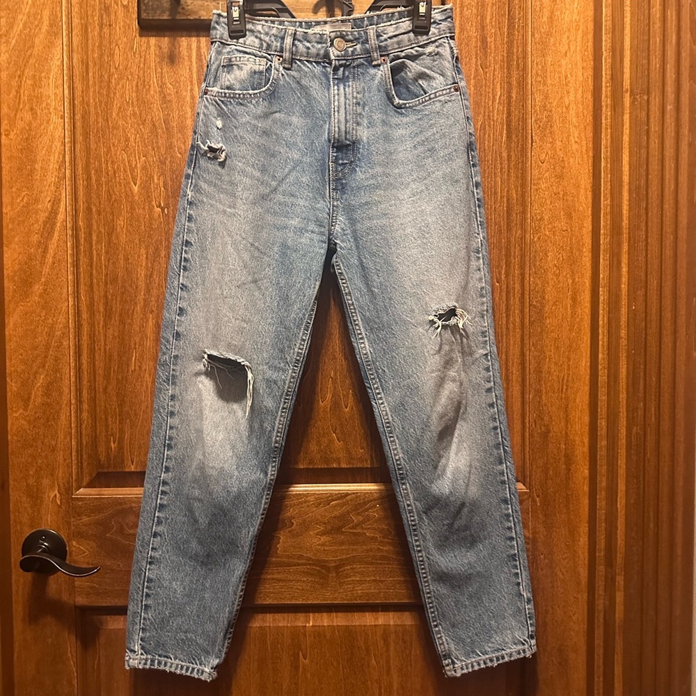 Zara Light Blue Distressed Straight-Leg Jeans